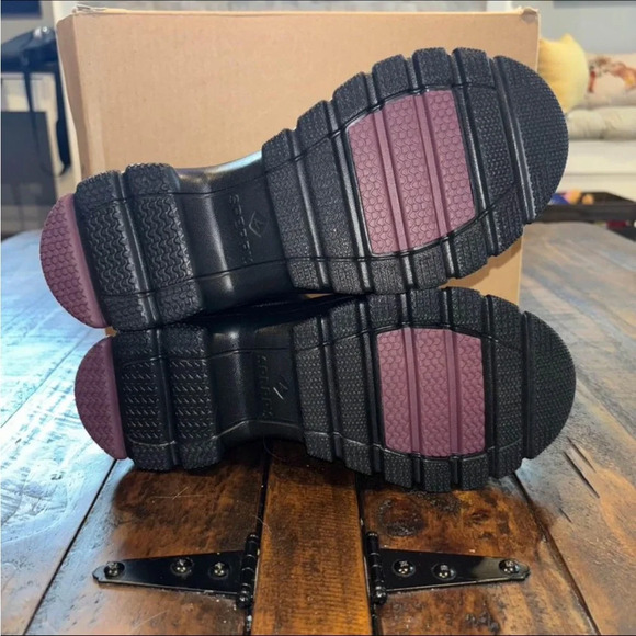 Sperry Black Women's Winter Boots - Picture 6 of 9